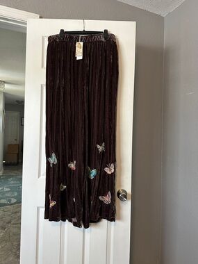 Johnny Was Brown Velvet Wide-Leg Pants with Embroidered Butterflies
